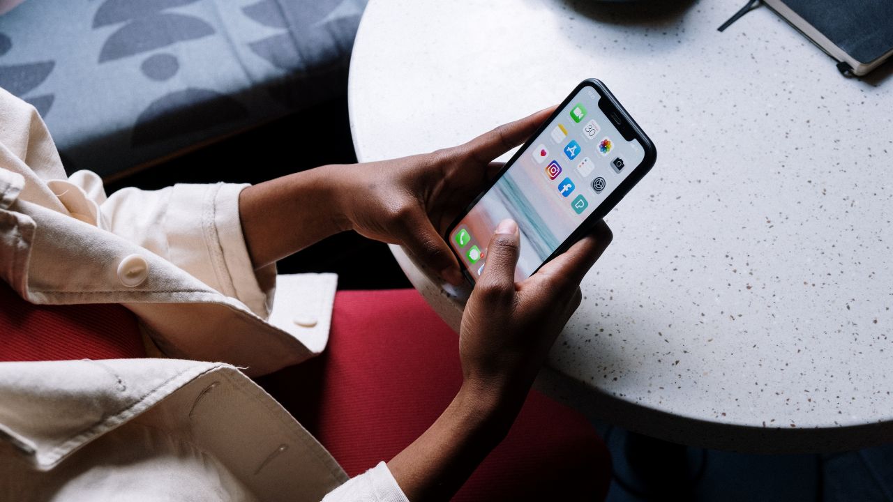 Restringir a un amigo en Facebook o Messenger: ¿cómo funciona?