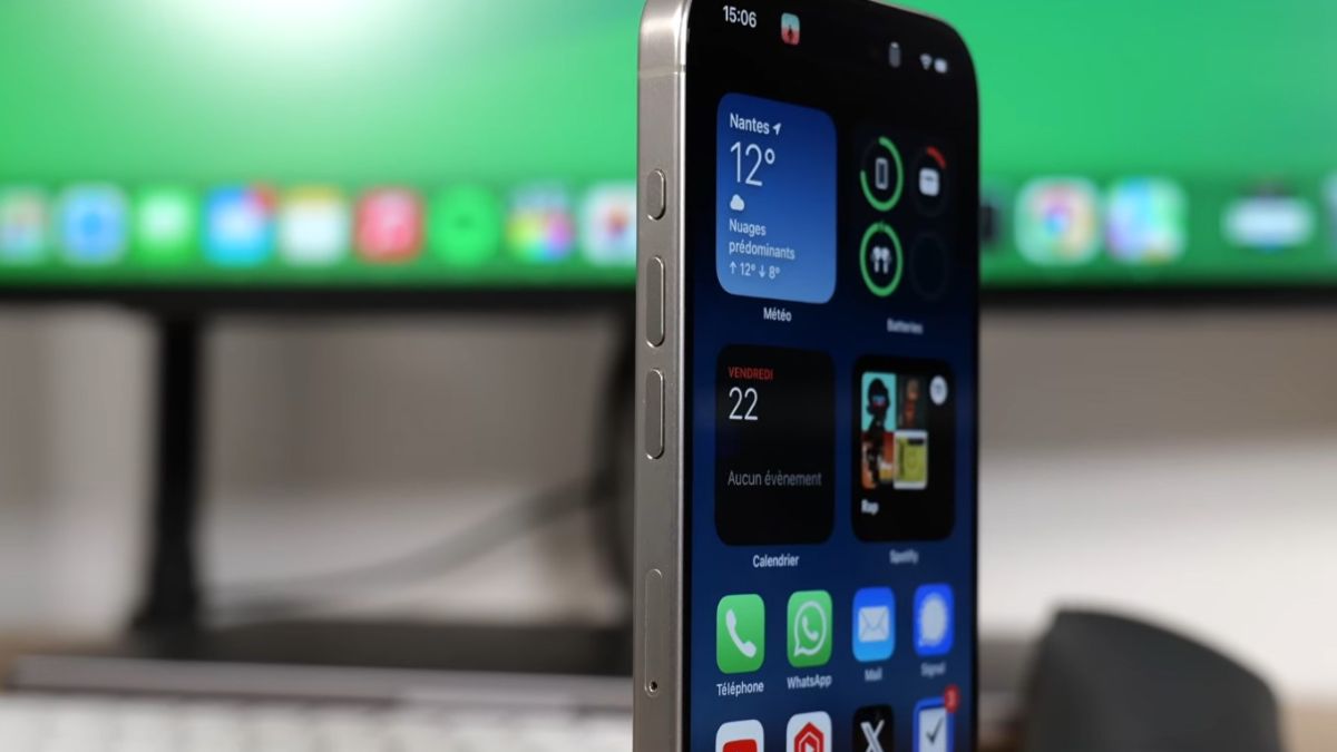 ¿Por qué Apple eliminó la tarjeta SIM física en el iPhone 15 en los Estados Unidos?